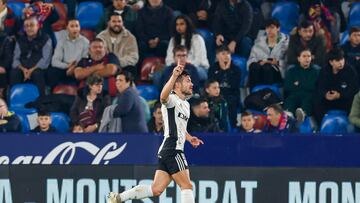 01/12/24 PARTIDO SEGUNDA DIVISION
LEVANTE UD - BURGOS CF
GOL 0-1 CURRO ALEGRIA