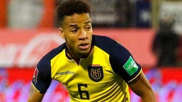 Byron Castillo le da en el suelo a Roja: “Encontré estas llaves...”