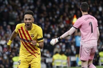 Aubameyang celebra un gol en el 0-4 al Real Madrid.