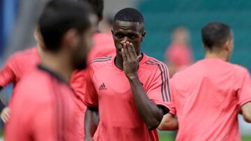 Rivaldo: "Si Vinicius no está jugando, no es por protegerle"