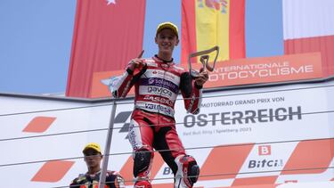 Sobre héroes (varios) y villano (uno)