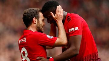 Mata cree que Pogba es "feliz" en el Manchester United