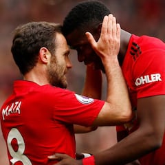 Mata cree que Pogba es "feliz" en el Manchester United