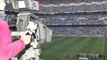 <B>EN EL AIRE.</B> La demanda de Audiovisual Sport deja en el aire la emisión por La Sexta del partido del sábado.