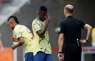 La Selección llegó a cuartos de final con la ilusión de hacer historia pero un error al comienzo del partido y un expulsado al final, arrebata la opción de llegar a semifinal.