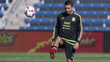 El prometedor central recala en el conjunto celeste, y es la primera incorporación oficial de La Máquina en el Draft.
