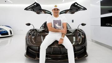 El lujoso auto del famoso youtuber Manny Koshbin: $7.000 cada 58 kilómetros de gasto