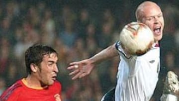 <b>INDISCUTIBLE.</B> Raúl marcó un gol y lideró el apurado triunfo español.