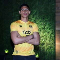 ¿Quién es Devis Vásquez, arquero colombiano que compra el Milan?