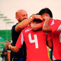 La Roja se despide con aplausos