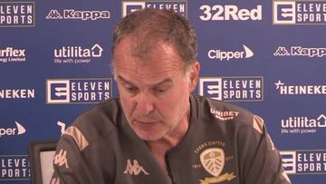 Bielsa explica el Fair Play financiero de su equipo en 50"