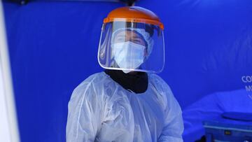 Curva y mapa de casos, contagios y muertes por región en Chile, hoy, 25 de octubre