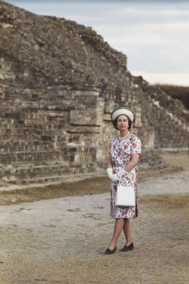 Reina Isabel II: Foto histórica de la monarca en Monte Albán, Oaxaca