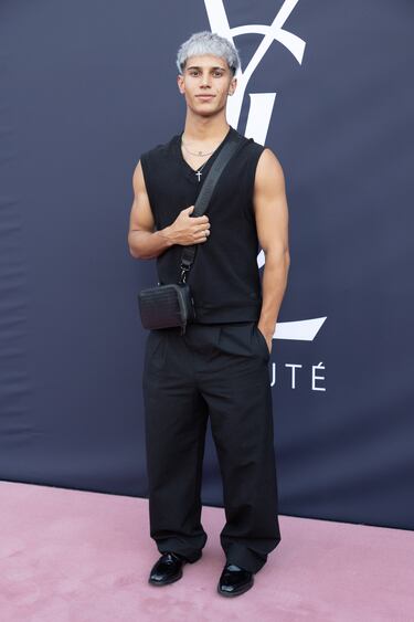 Miguel Llanos en la fiesta presentación “YSL Love Game”.
 
 
 