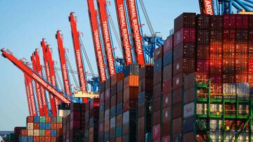Finance news: Live updates