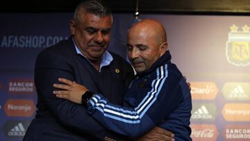 Sampaoli, como ningún otro, con hinchada en su presentación
