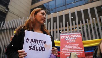 Bogotá. Febrero 20 de 2024. En las instalaciones del Ministerio de Salud se reunieron grupos a favor y en contra de la Reforma a la Salud que aún sigue siendo debatida en el Congreso de la República. (Colprensa - Lina Gasca)