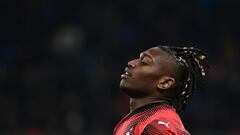 AC Milan's Portuguese forward #10 Rafael Leao reacts during the Italian Serie A football match between Milan AC and Atalanta at San Siro stadium in Milan on February 25, 2024. (Photo by Isabella BONOTTO / AFP)