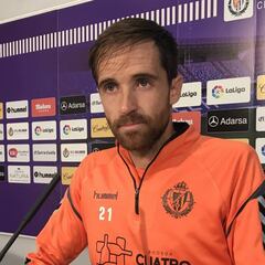 Oviedo y Valladolid buscan un billete que lleve al playoff