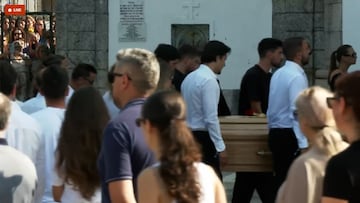 La emotivísima llegada del féretro de Diogo Jota y su hermano a la iglesia: lágrimas contenidas