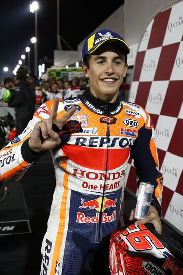 El piloto español Marc Márquez celebra el segundo puesto.