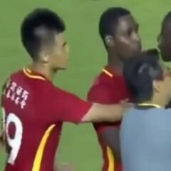 La Asociación China investiga insultos racistas a Demba Ba