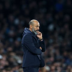 El Tottenham despide a Nuno