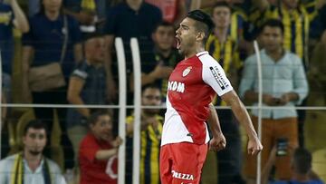Falcao celebra su gol en Turquía ante el Fenerbahce