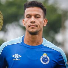 Henrique, del Cruzeiro, se despeña con su coche por un barranco de 200 metros