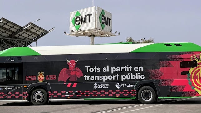 El Real Mallorca con el transporte público en Palma