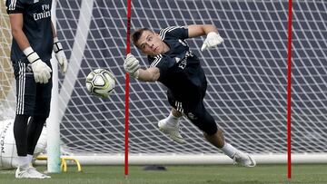 Lunin, al vestuario del Leganés: "Me quedo en el Real Madrid"