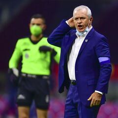 Javier Aguirre: "No hablo del arbitraje; felicidades a Cruz Azul"