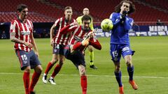 Vrsaljko ante Cucurella en el encuentro del Metropolitano.