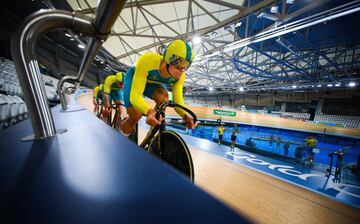 Los miembros del equipo ciclista australiano se preparan para los Juegos de la Commonwealth Gold Coast 2018. 