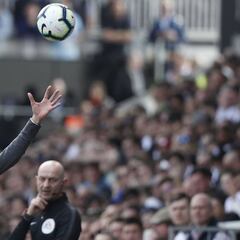 Los aficionados verán las decisiones del VAR en Inglaterra