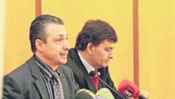 <b>FUNDACIÓ. </b>El presidente Josep Mª Andreu la presentó... y después criticó a Cáceres. El jugador paraguayo hizo las maletas para irse al Tigres mexicano.