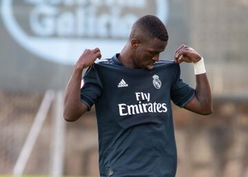 Vinicius Junior anotó un golazo de falta por la escuadra para poner el empate en el marcador.