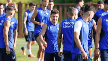 14/07/22
ENTRENAMIENTO DEL LEVANTE UD - ENIS BARDHI PRETEMPORADA 