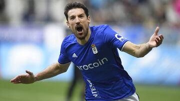 Toche, jugador del Oviedo celebra un gol ante el Getafe en LaLiga 1,2,3