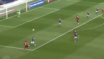 Gabriel Suazo vuelve a brillar en el Sevilla: hizo esta jugada en su segundo partido