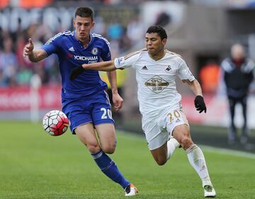 Matt Miazga pasó a formar parte del Chelsea, proveniente del New York Red Bulls, por un contrato de cinco millones. 