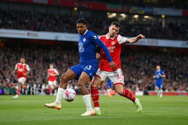 El defensa de 24 años fichó por el Chelsea a finales de agosto de 2022. Los ‘blues’ desembolsaron 80,4 millones en las arcas de un Leicester City que sabe rentabilizar muy bien a sus centrales (el United le pagó 87 millones por Maguire en 2019). Su rendimiento con el equipo londinense fue malo en su primera temporada en Londres, como el del club en general, fuera de los puestos europeos para esta campaña y con una imagen muy mejorable. Desgraciadamente, los problemas físicos han aparecido de manera recurrente en la corta carrera del galo, victima de numerosas lesiones de gravedad desde su llegada a la capital inglesa, permitiéndole disputar, en 3 temporadas en la entidad, tan solo 34 partidos. 

