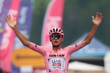 ¿Cuánto dinero recibe Isaac Del Toro por ganar la Etapa 17 del Giro de Italia? El premio por su victoria en Bormio
