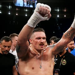 Historic boxing bout pushes storied venue to breaking point