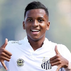 "El Real Madrid puede dejar que Rodrygo se quede en el Santos"