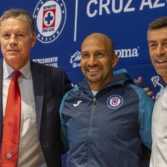 Ricardo Peláez explica el homenaje al ‘Conejo’ con Cruz Azul