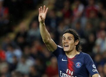 Cavani acquired some properties in the Uruguayan city of Salto and 1,376 hectares of land for $5.5 million close to the the Arapey River in his home country.