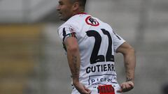 F&Atilde;&ordm;tbol, Palestino vs San Luis.
 Campeonato de transici&Atilde;&sup3;n 2017.
 El jugador de Palestino Roberto Gutierrez, celebra su gol contra San Luis durante el partido por primera division en el estadio La Cisterna.
 Santiago, Chile.
 26/08/2017
 Marcelo Hernandez/Photosport**********
 
 Football, Palestino vs San Luis.
 Transition championship 2017.
 Palestino&#039;s player Roberto Gutierrez, r celebrates his goal against San Luis during football match for first division at La Cisterna Stadium in Santiago, Chile.
 26/08/2017
 Marcelo Hernandez/Photosport