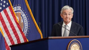 Federal Reserve Board Chairman Jerome Powell arrives to hold a press conference following a closed two-day meeting of the Federal Open Market Committee on interest rate policy at the Federal Reserve in Washington, U.S., November 1, 2023. REUTERS/Kevin Lamarque