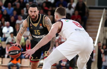 Mike James, #55 of AS Monaco in action during the Turkish Airlines EuroLeague Regular Season Round 20 match between AS Monaco and Baskonia Vitoria Gasteiz at Salle Gaston Medecin on January 09, 2024 in Monte Carlo, France.
